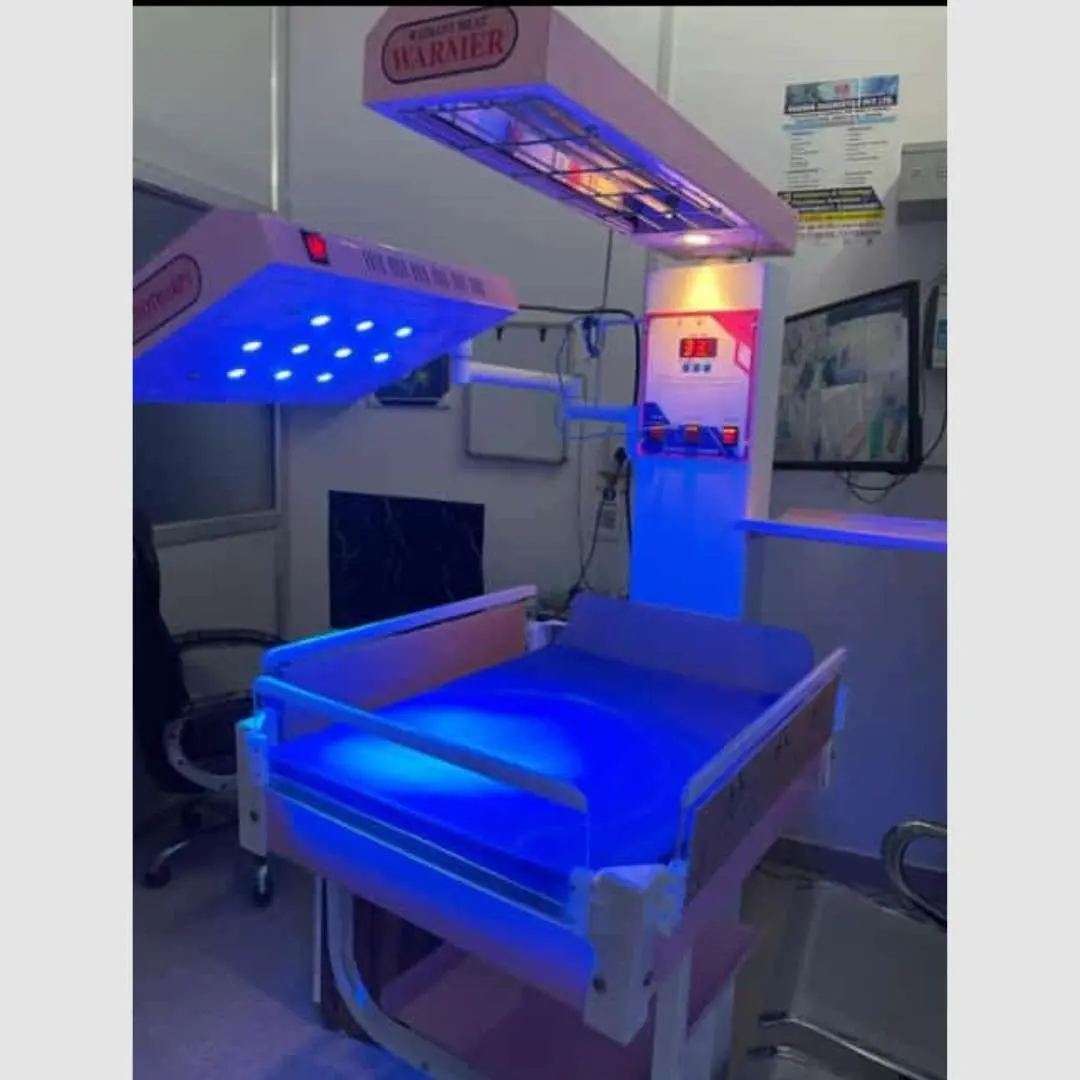 Infant Warmer With Phototherapy